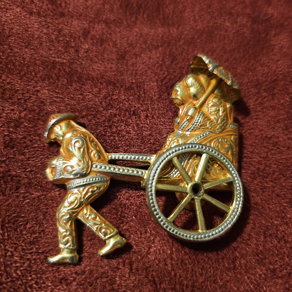 Vintage Gold Tone Damascene Asian Rickshaw Moving Wheel Brooch Pin Spain